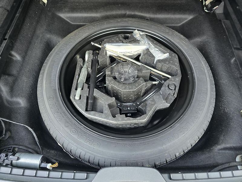 Volvo V90 D4 2,0 140kW 4x4 DPH MOMENTUM - fotka 44 z 45