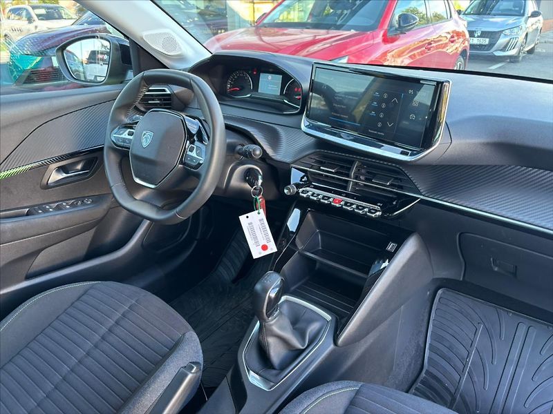 Peugeot 208 1,2 PureTech  Active-Manuál 5k - fotka 16 z 19