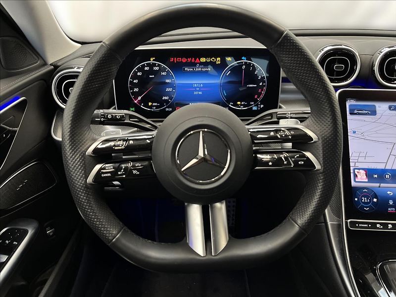 Mercedes-Benz Třídy C 300 de 4MATIC kombi AMG Line N - fotka 10 z 22