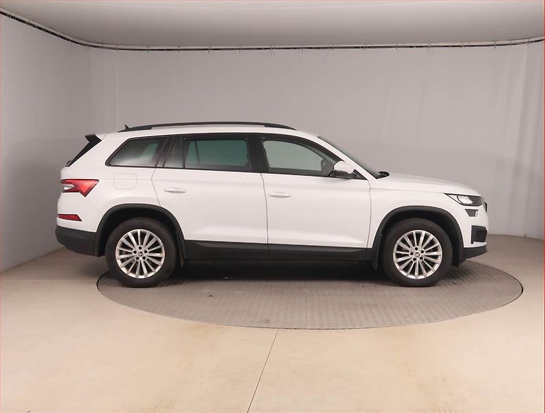 Škoda Kodiaq (2022) Ambition Plus 1.5 TSI - fotka 6 z 16