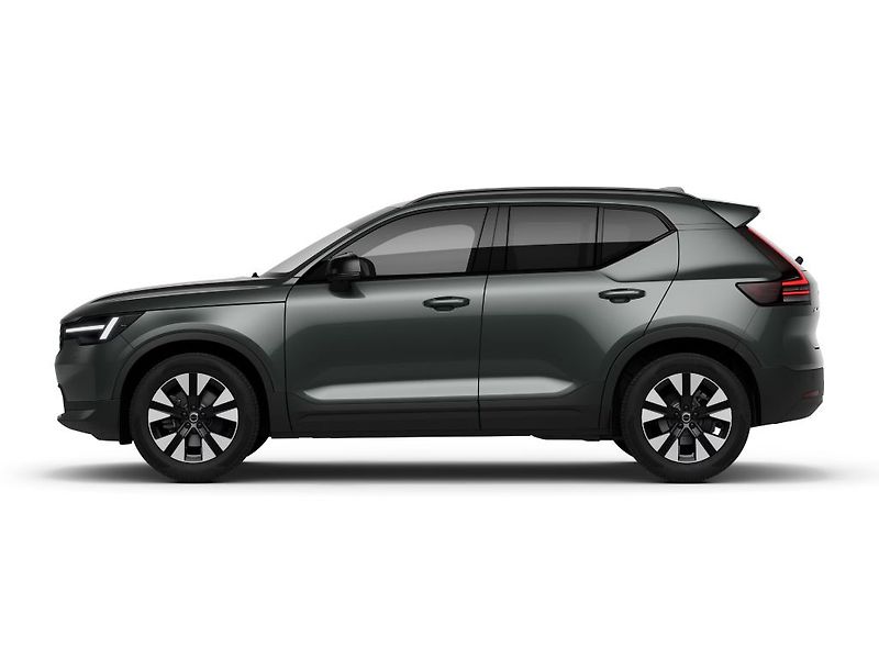 Volvo XC40 PLUS B3 FWD 120kW - fotka 3 z 13