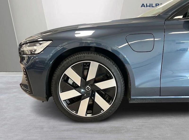 Volvo S60 Recharge T6 AWD 360k Taž Pano - fotka 7 z 26