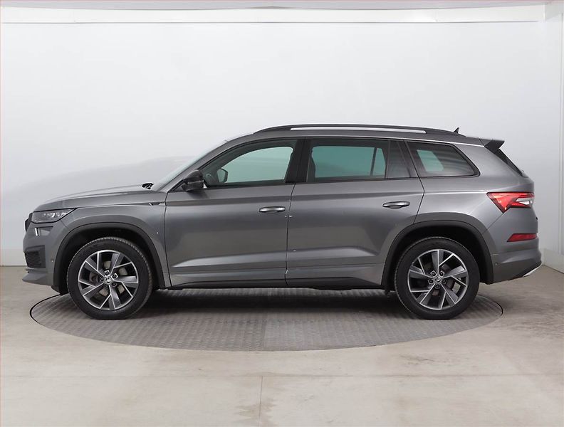 Škoda Kodiaq (2022) Sportline 1.5 TSI - fotka 3 z 25