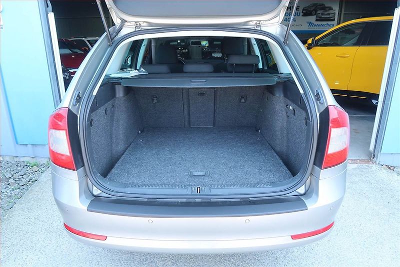 Škoda Octavia (2012) 2.0 TDI, Serv.kniha, Navi - fotka 13 z 19