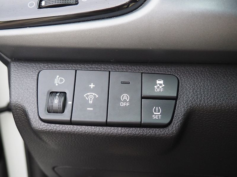 Kia Rio (2022) 1.0 T-GDI GPF Exclusive 74kW 6 - fotka 19 z 36