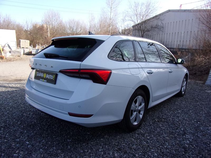 Škoda Octavia 2.0TDi DSG 142 000KM FULL VIRT - fotka 5 z 22