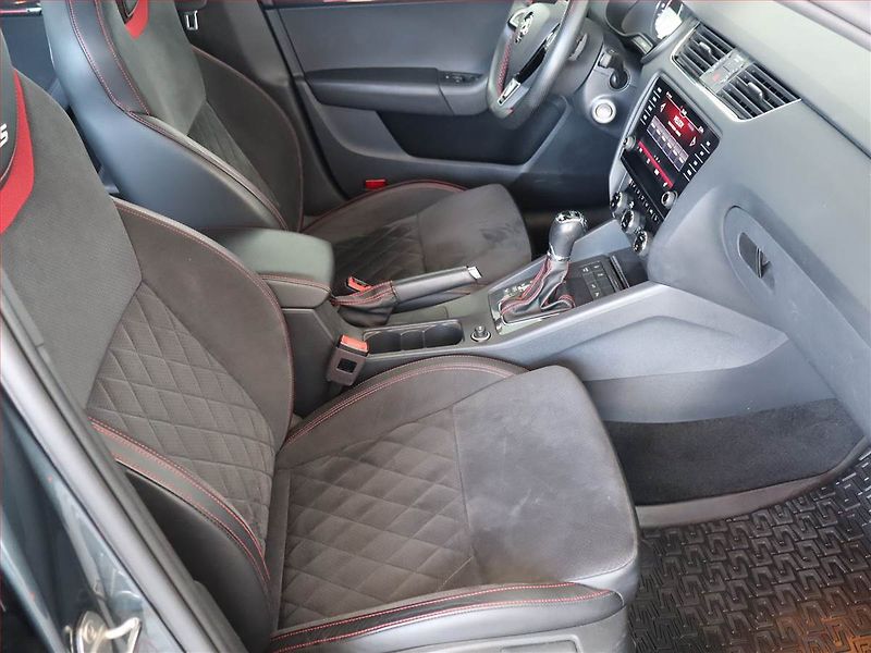 Škoda Octavia (2019) RS 2.0 TDI, Automat, Kůže - fotka 9 z 27