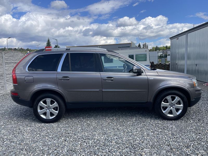Volvo XC90 2.5TDi D5 200PS AWD R-DESIGN!! - fotka 10 z 180