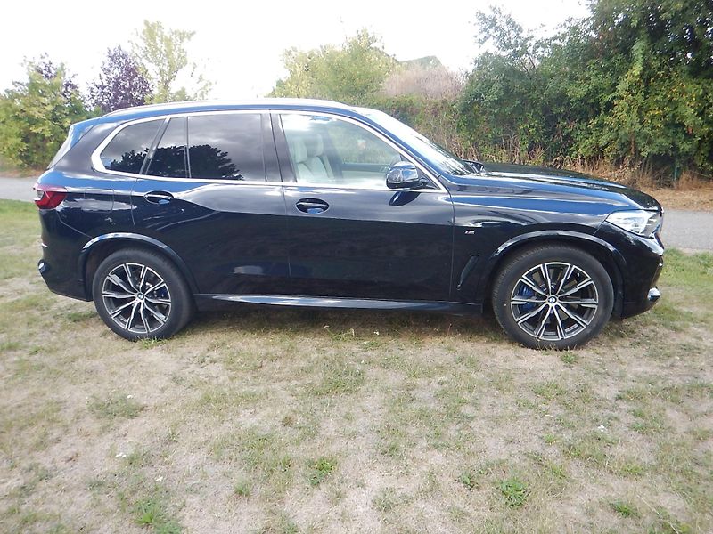 BMW X5 xDrive45e, ČR, 1. MAJ. - fotka 5 z 27
