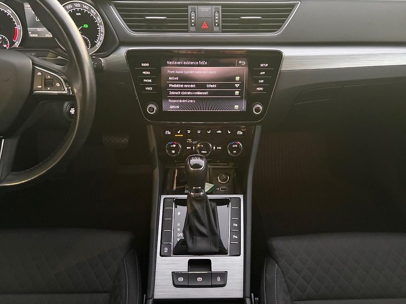 Škoda Superb (2020) AMBITION 2.0TDI 110kW DSG CZ - fotka 10 z 11