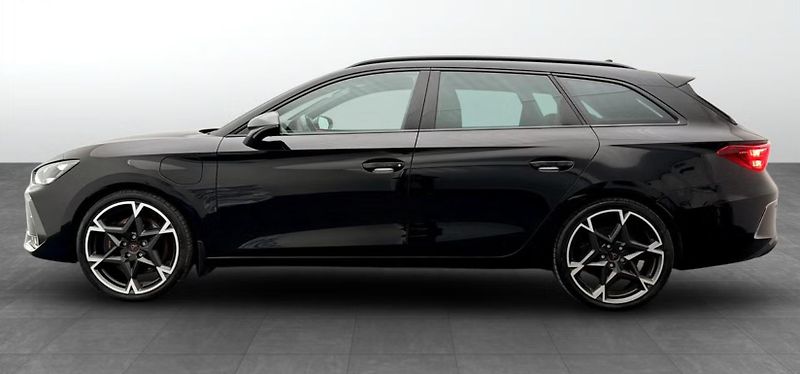 Cupra Leon Sportstourer VZ 1.5 e-Hybrid - fotka 2 z 13
