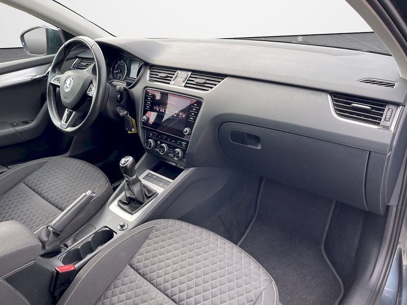 Škoda Octavia (2017) 1.4 TSI 110kW Drive combi - fotka 20 z 30