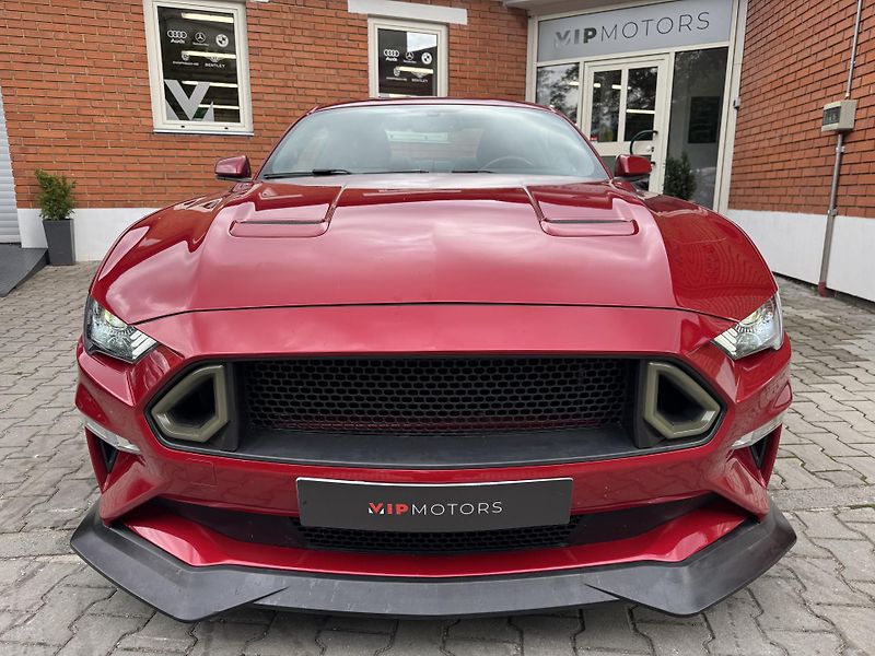 Ford Mustang 5.0 V8 - PERFORMANCE PACKAGE  - fotka 10 z 25