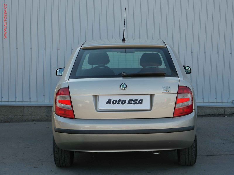 Škoda Fabia (2005) 1.2 HTP, ČR, El.výbava - fotka 5 z 15