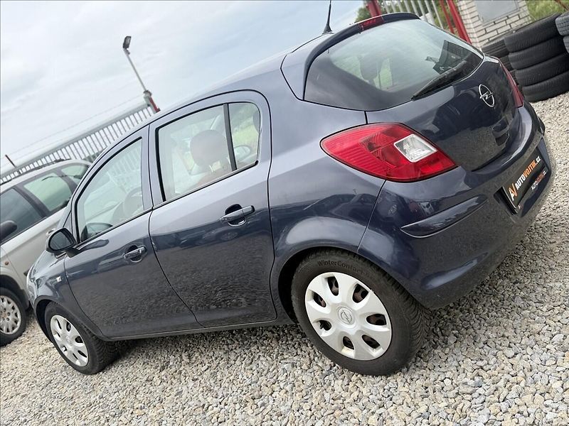 Opel Corsa 1,4 i KLIMA - fotka 7 z 21