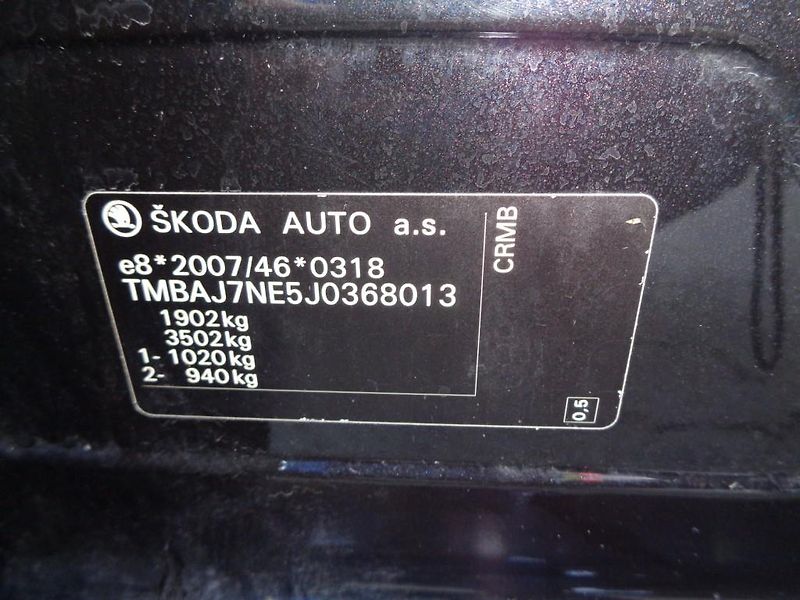 Škoda Octavia 2.0 TDI DSG STYLE PLUS 110 KW - fotka 29 z 29