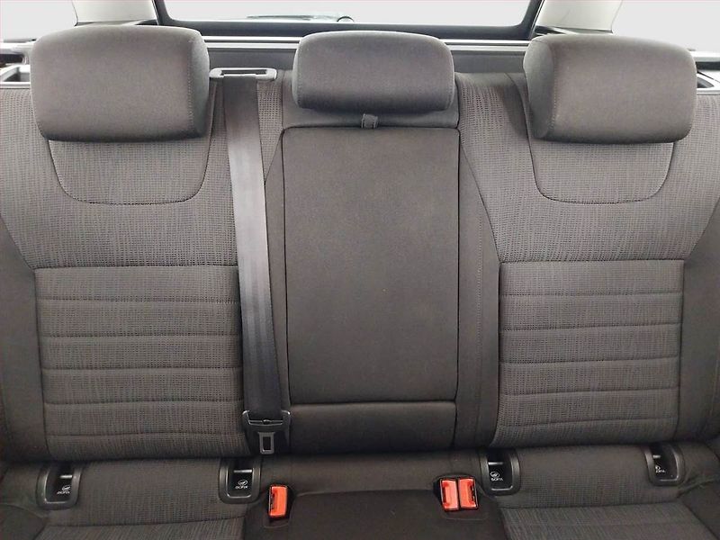 Škoda Octavia (2013) Elegance 1.6 TDI, Serv.kniha - fotka 10 z 19