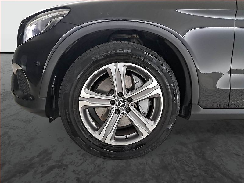 Mercedes-Benz GLC (2017) 220 d 4MATIC - fotka 15 z 21