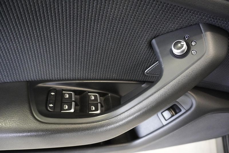 Audi A6 Avant 3.0TFSi 228 kW QUATTRO AUTOMAT - fotka 12 z 33