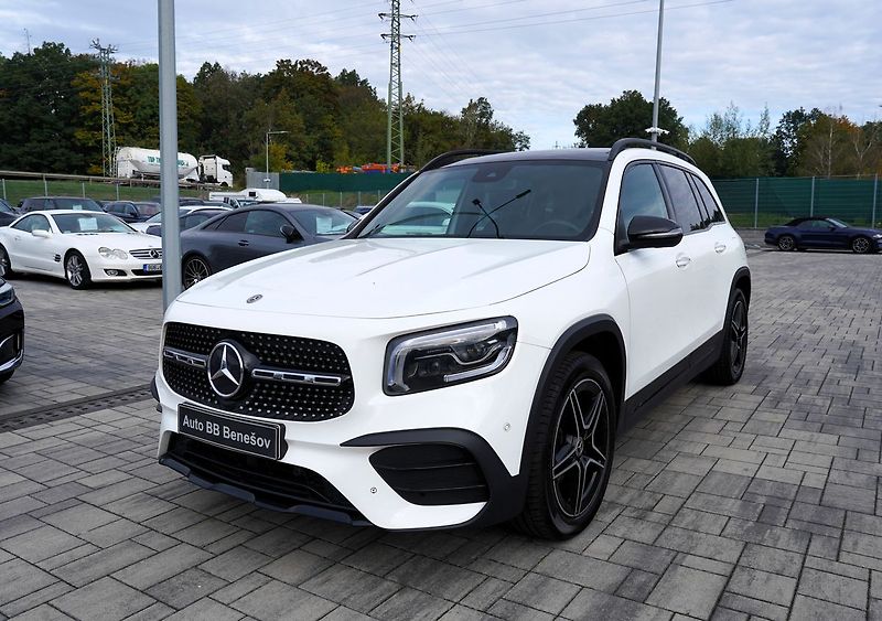 Mercedes-Benz GLB 250i 4Matic/AMG/AT/225 PS/Led - fotka 2 z 42