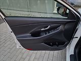 Hyundai i30 1.0 T-Gdi Family Smart Kombi - náhled 32
