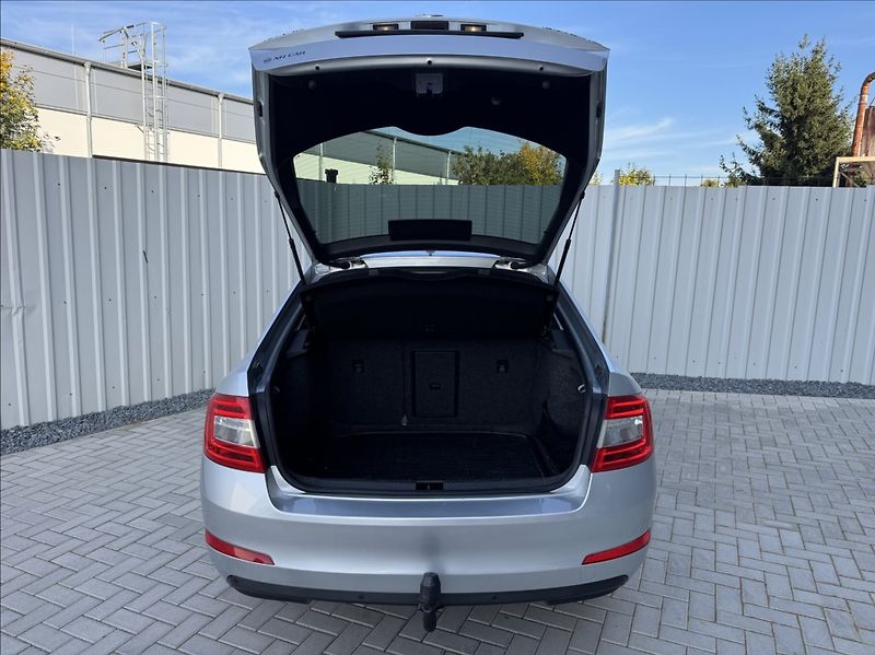 Škoda Octavia 2,0 TDI STYLE 2.maj. původ ČR - fotka 12 z 50