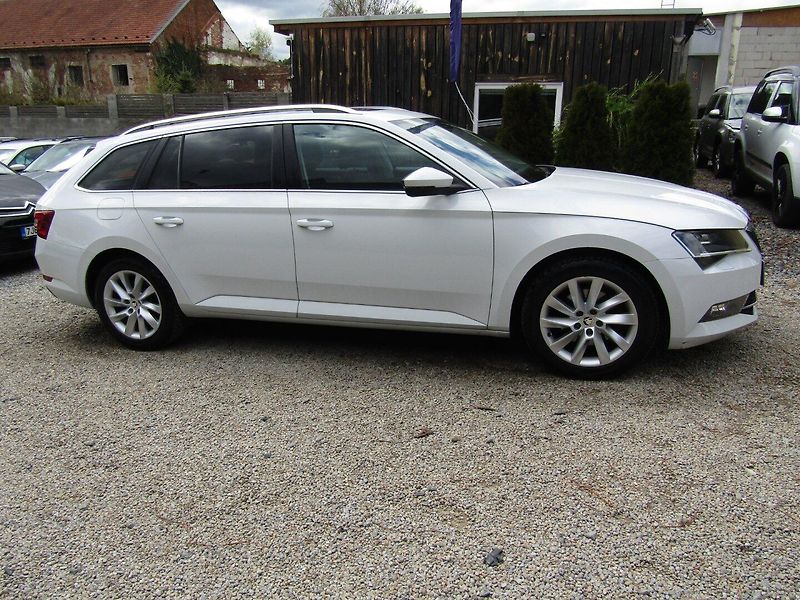 Škoda Superb (2016) 1.6 TDI 88kW - fotka 8 z 38