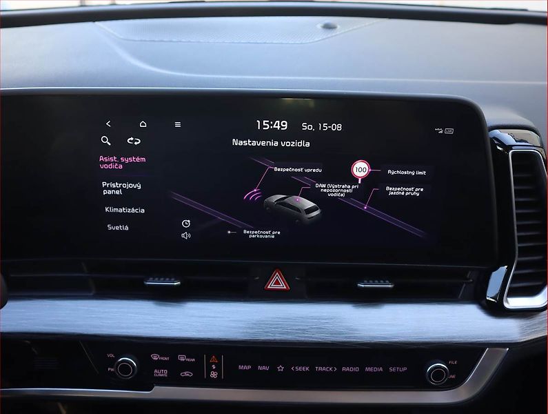 Kia Sportage (2022) 1.6 T-GDI MHEV - fotka 17 z 23