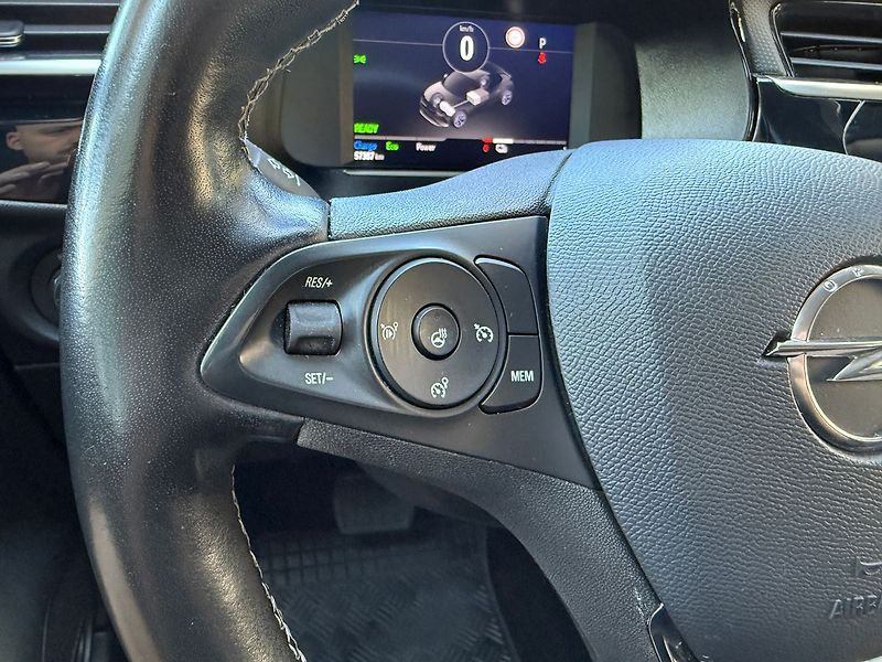 Opel Corsa e 50kWh Elegance - fotka 27 z 37