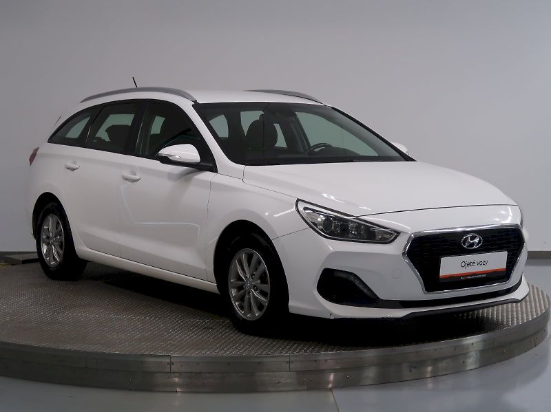 Hyundai i30 (2019) 1.6CRDI 85KW - fotka 6 z 29