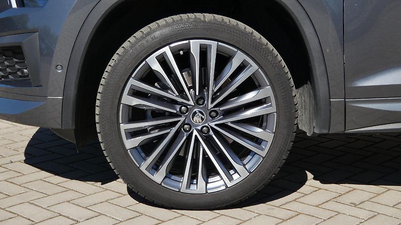 Škoda Kodiaq 2,0 TSI 140 kW L&K 4x4 DSG - fotka 25 z 26