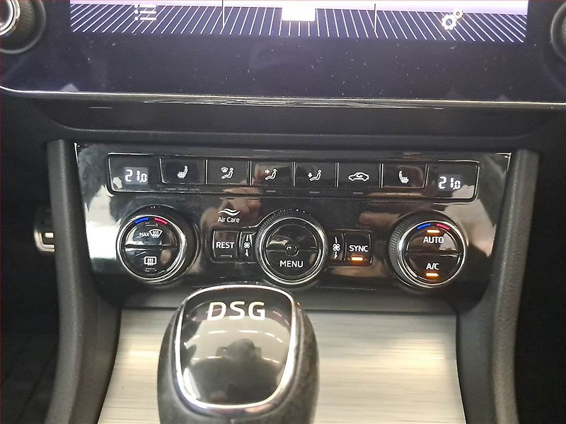 Škoda Superb (2019) 2.0 TDI, Automat, Navi - fotka 23 z 24