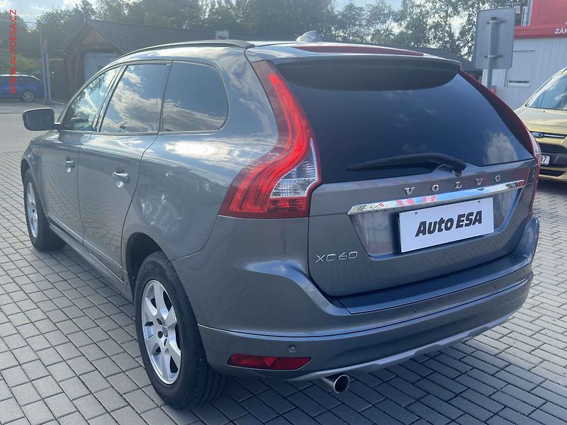 Volvo XC60 (2015) 2.0 D3, 2.maj,ČR, servis - fotka 6 z 23