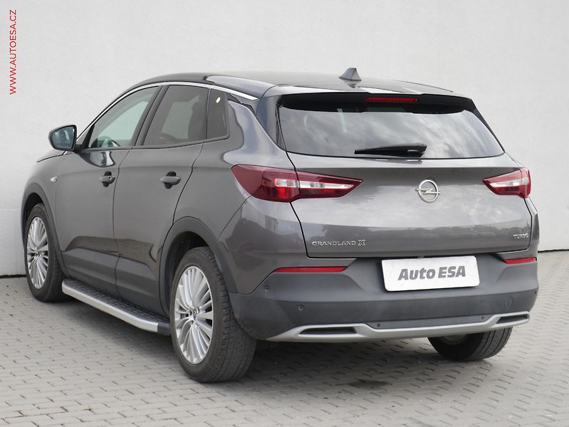 Opel Grandland X (2019) 1.2PT, 1.maj,ČR, navi, autoAC - fotka 6 z 17