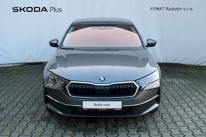 Škoda Octavia (2024) Top Selection 1.5 TSI 110 kW - fotka 4 z 28