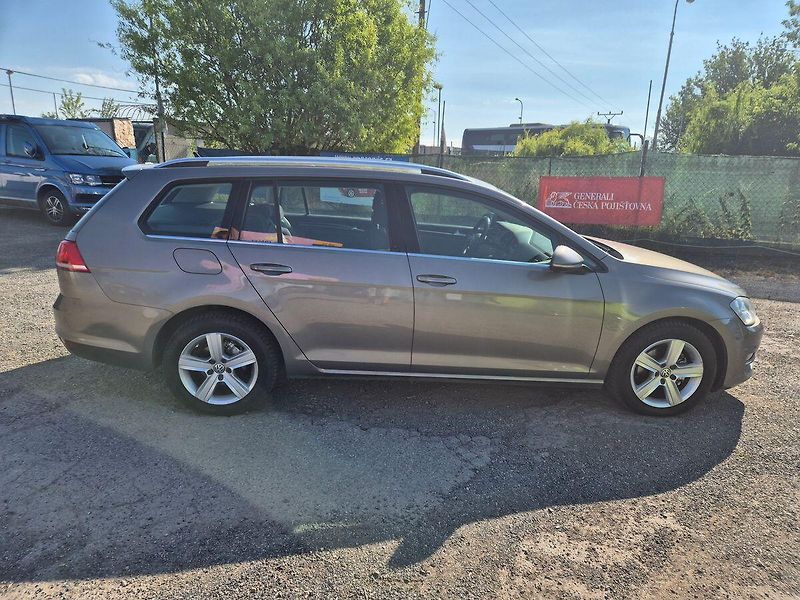 Volkswagen Golf Variant 1,6 TDI Highline 81kW - fotka 4 z 22