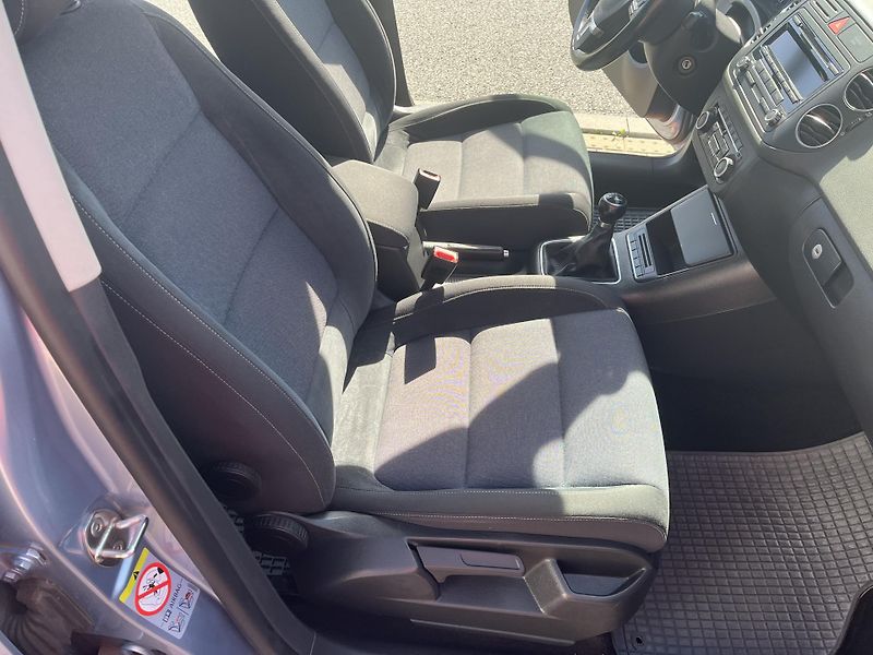 Volkswagen Golf Plus 1.4 16V Style - fotka 14 z 30