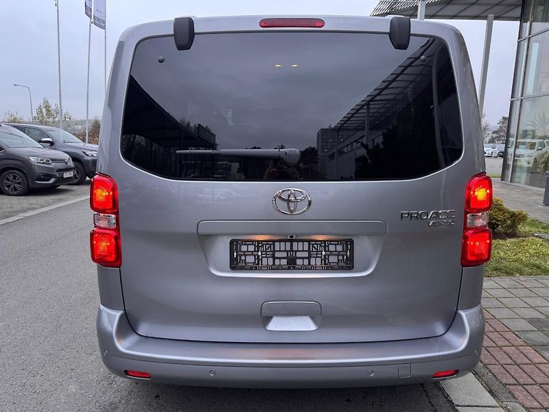 Toyota ProAce 2.0 Family, L1 - fotka 7 z 16