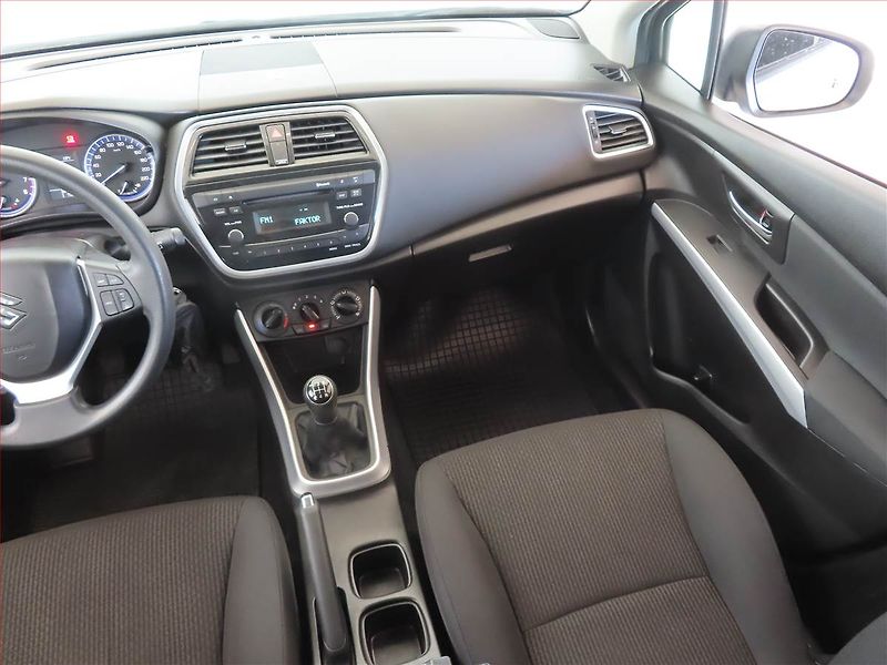 Suzuki SX4 S-Cross (2018) 1.0 BoosterJet, Serv.kniha - fotka 8 z 13