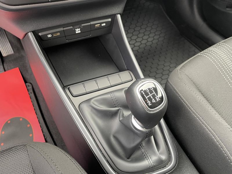 Hyundai Bayon 1,2i/62kW - Comfort Club - fotka 23 z 55