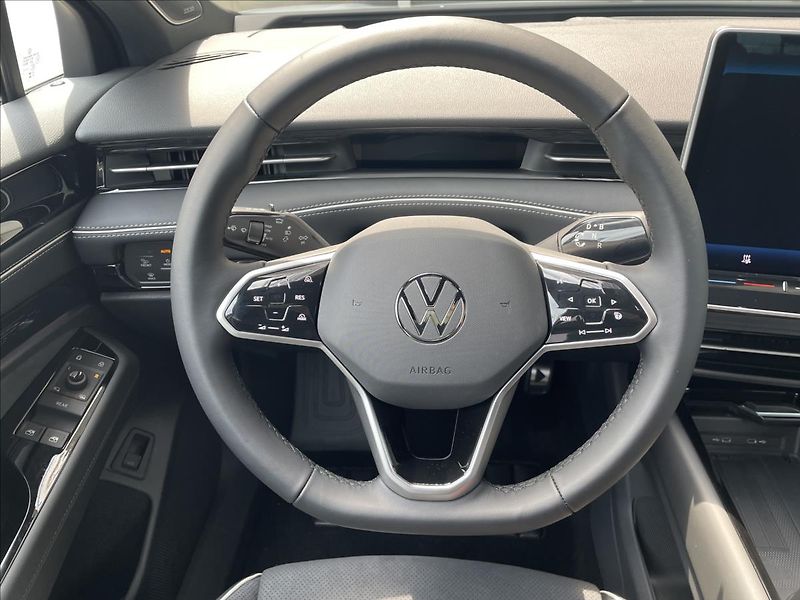 Volkswagen ID.7 Tourer (2024) 210 kW 77kWh  Pro - fotka 12 z 15