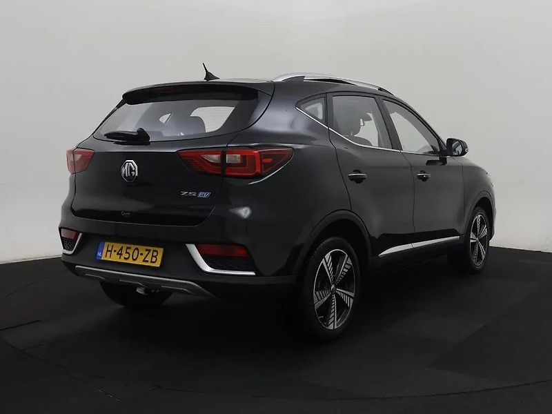 MG ZS EV 105kW Luxury LED 44'000km! - fotka 2 z 13