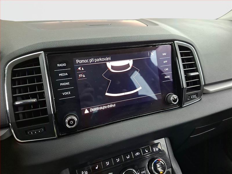Škoda Karoq (2021) Ambition 2.0 TDI - fotka 14 z 16