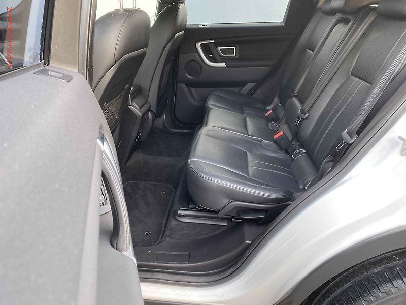 Land Rover Discovery Sport (2017) 2.0 TD4 4x4, AT, bixen, panor - fotka 10 z 21