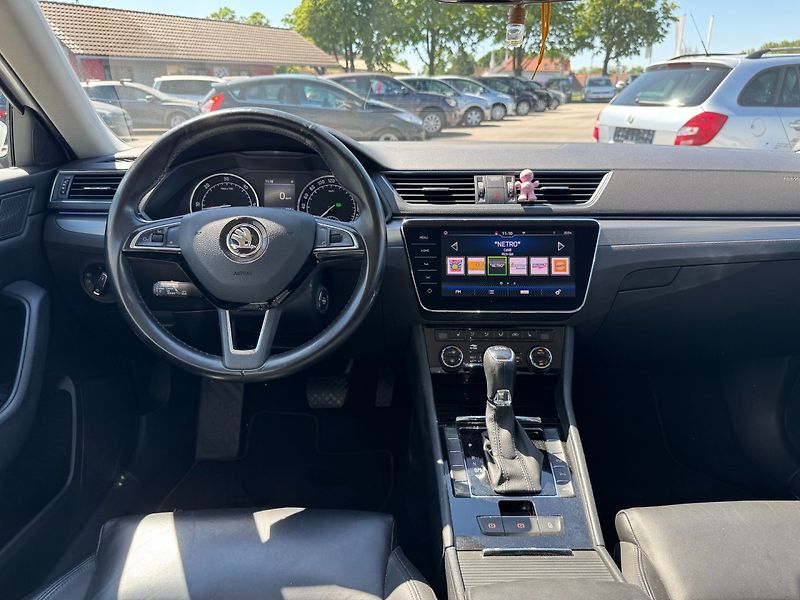 Škoda Superb (2018) 2,0 Tdi 110 Kw DSG STYLE + - fotka 18 z 32