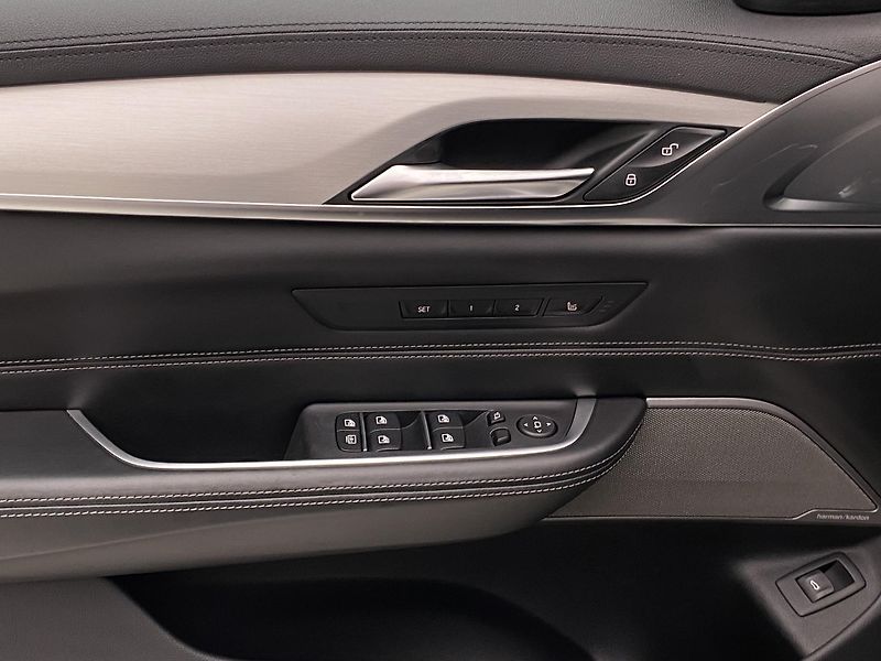 BMW Řada 6 640i GT Luxury Line REZERVACE - fotka 29 z 71
