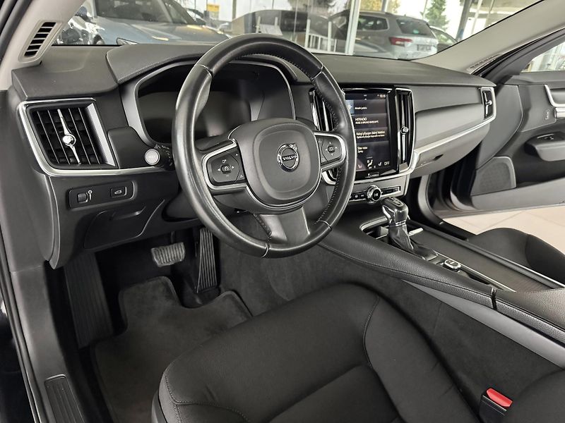 Volvo S90 D4 Aut*140kW*LED*Kamera*Tažné - fotka 11 z 33