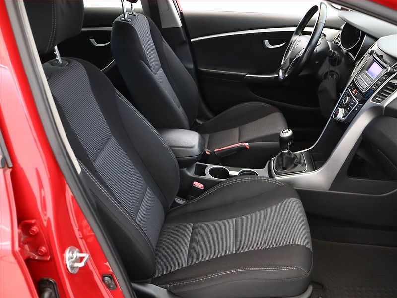 Hyundai i30 (2013) 1.4 CVVT, ČR,1.maj, Serv.kniha - fotka 7 z 15
