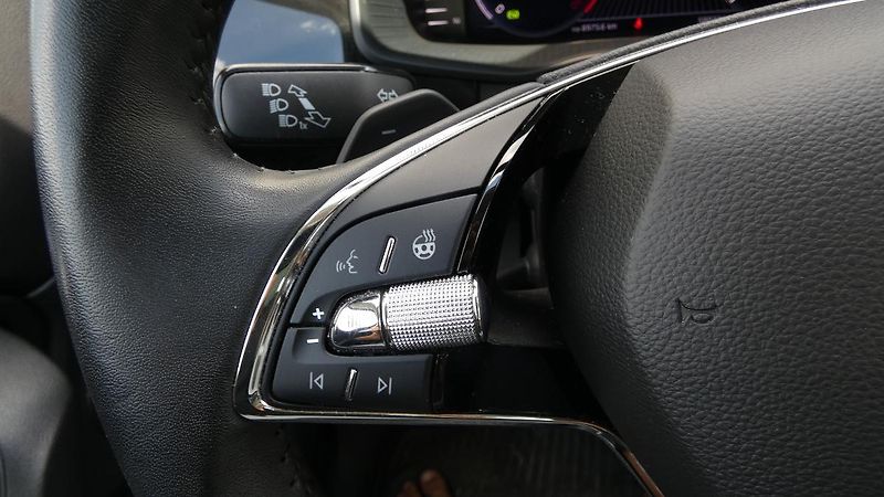 Škoda Kodiaq 2,0 TSI 140 kW L&K 4x4 DSG - fotka 12 z 26