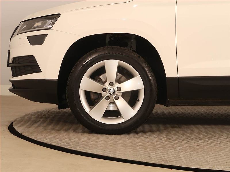 Škoda Karoq (2019) Style 1.6 TDI, Serv.kniha - fotka 15 z 19